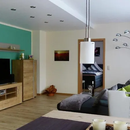 Moderne Mit Parkplatz In Boppard-buchenau Mit Terrasse, Eignem Eingang Und Garage Für Fahräder Apartment Boppard