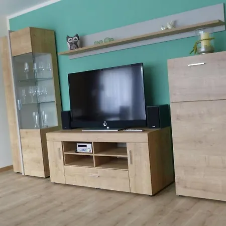 Apartment Moderne Mit Parkplatz In Boppard-buchenau Mit Terrasse, Eignem Eingang Und Garage Für Fahräder *