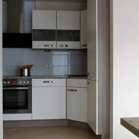 Moderne Mit Parkplatz In Boppard-buchenau Mit Terrasse, Eignem Eingang Und Garage Für Fahräder *