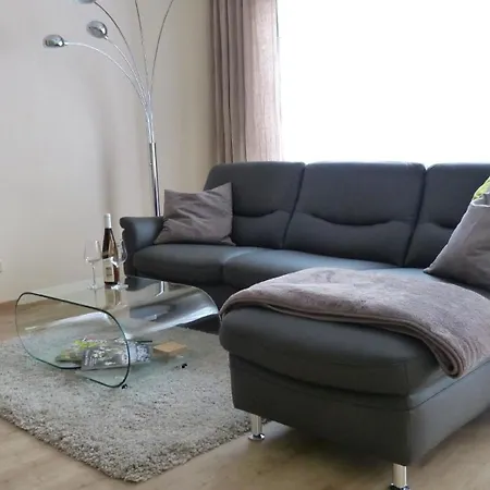Moderne Mit Parkplatz In Boppard-buchenau Mit Terrasse, Eignem Eingang Und Garage Für Fahräder Apartment *